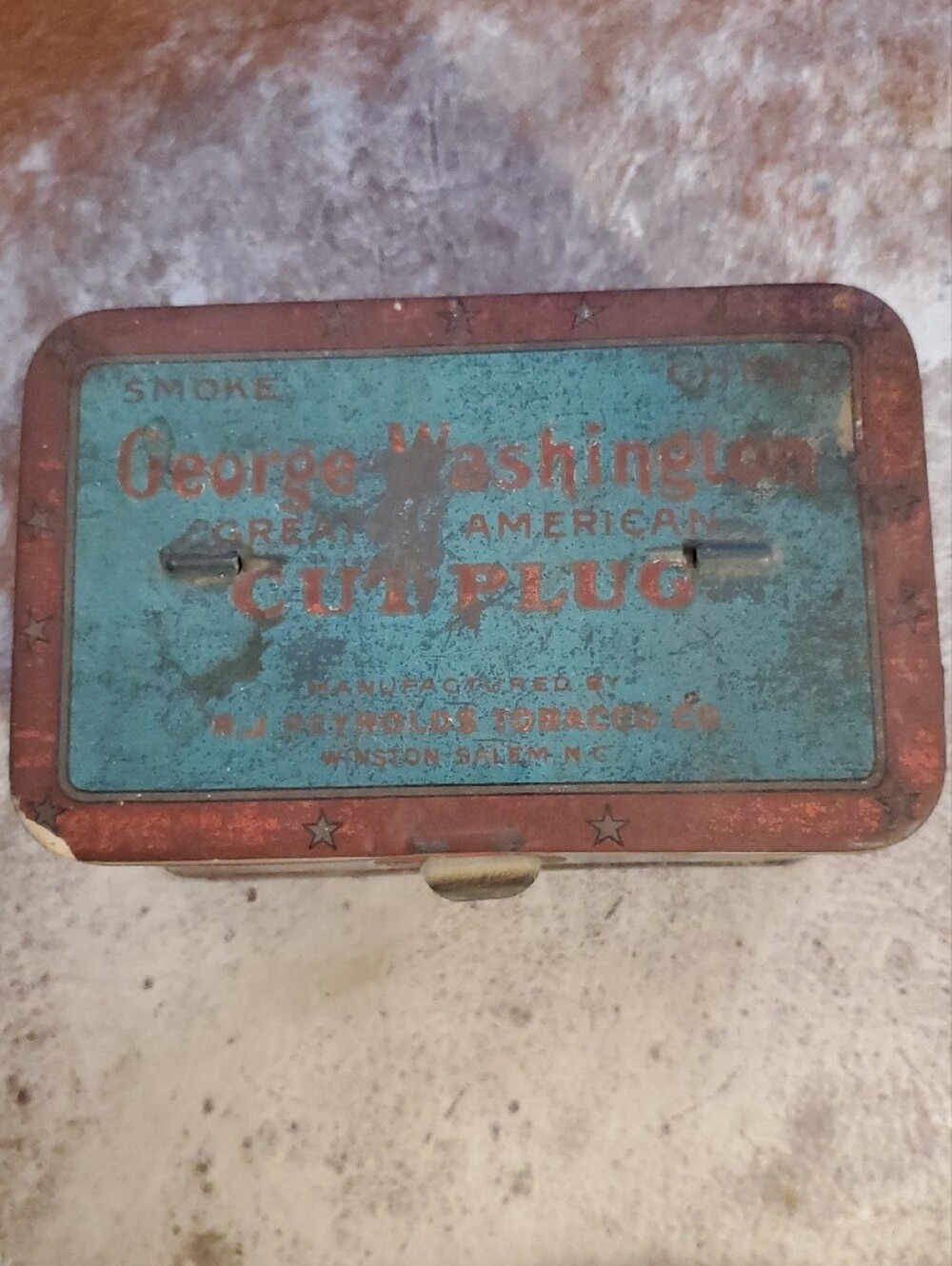 Cut Plug Tin - Blue and Red Collectible Storage - Picture 2 of 8